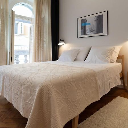 Mimi Carera Apartment & Room Ровин Екстериор снимка