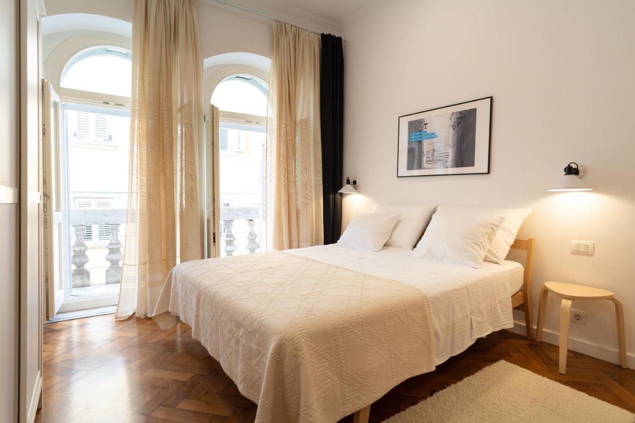 Mimi Carera Apartment & Room Ровин Екстериор снимка