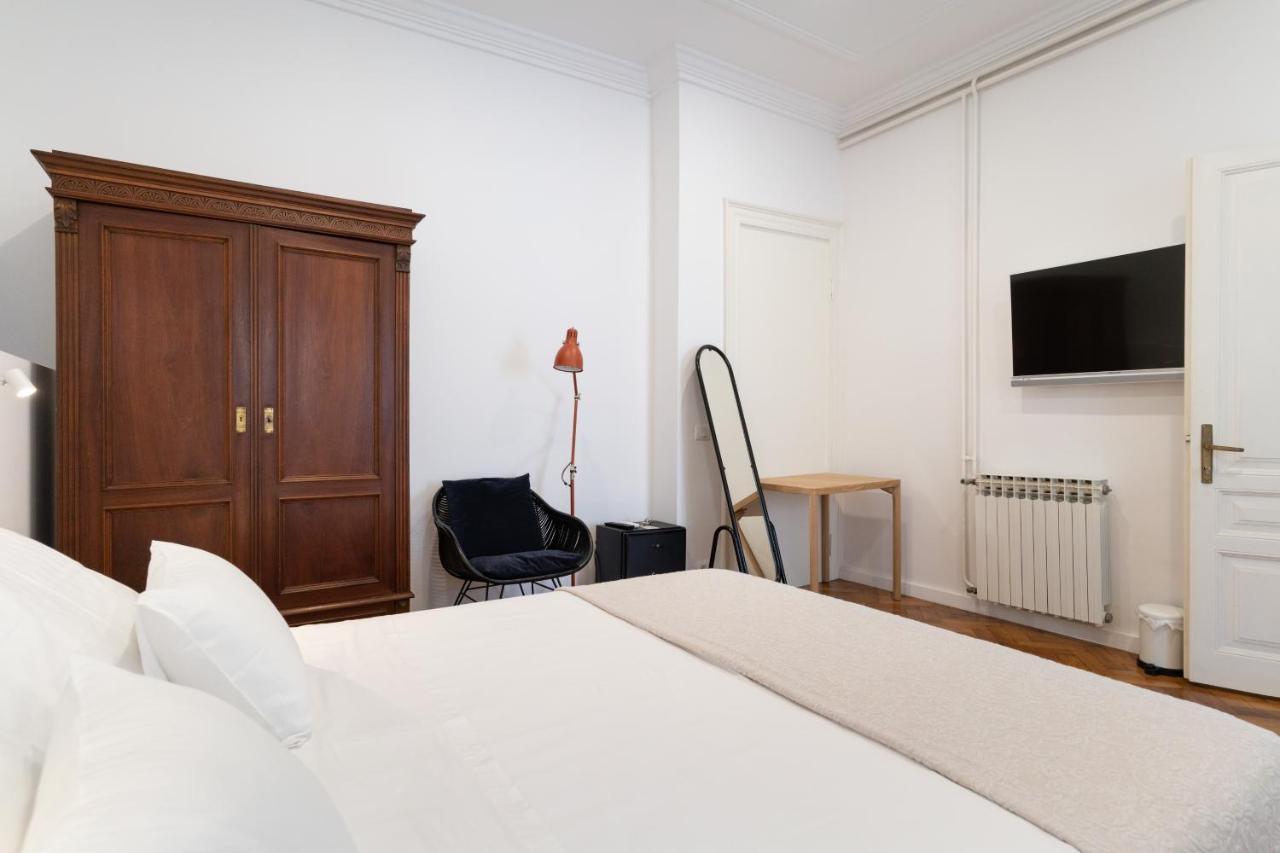 Mimi Carera Apartment & Room Ровин Екстериор снимка