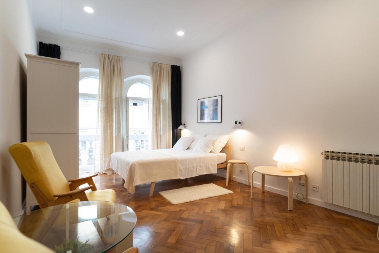 Mimi Carera Apartment & Room Ровин Екстериор снимка
