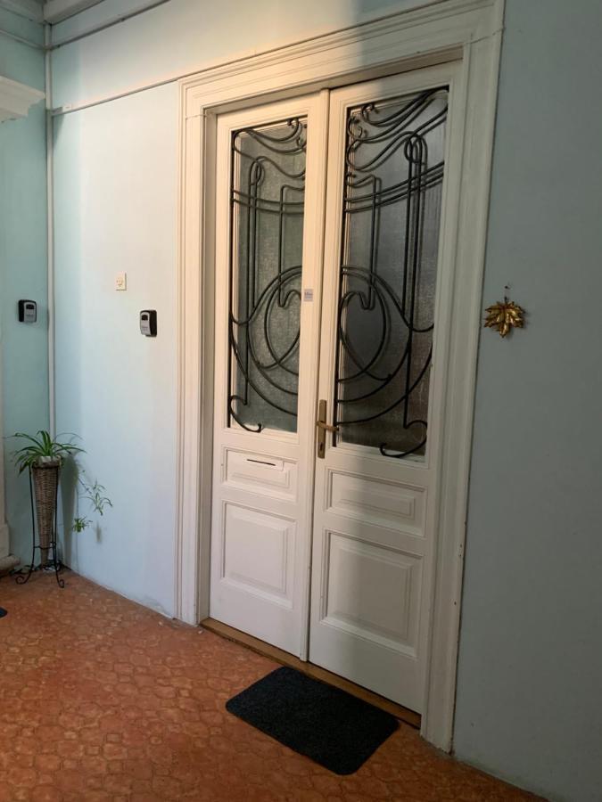 Mimi Carera Apartment & Room Ровин Екстериор снимка